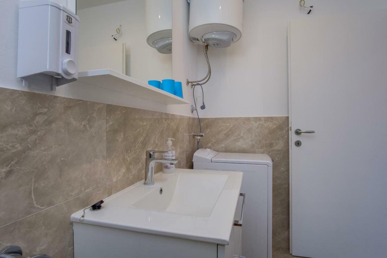 Apartmani Beatrice Mali Lošinj Esterno foto