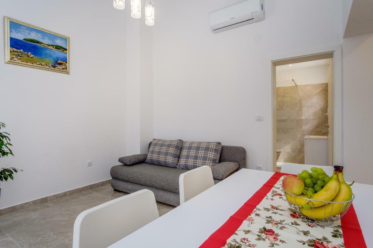 Apartmani Beatrice Mali Lošinj Esterno foto