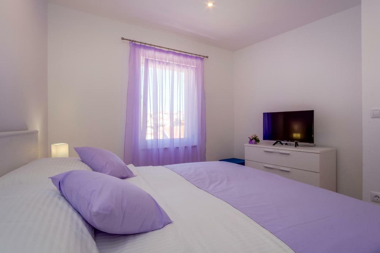 Apartmani Beatrice Mali Lošinj Esterno foto